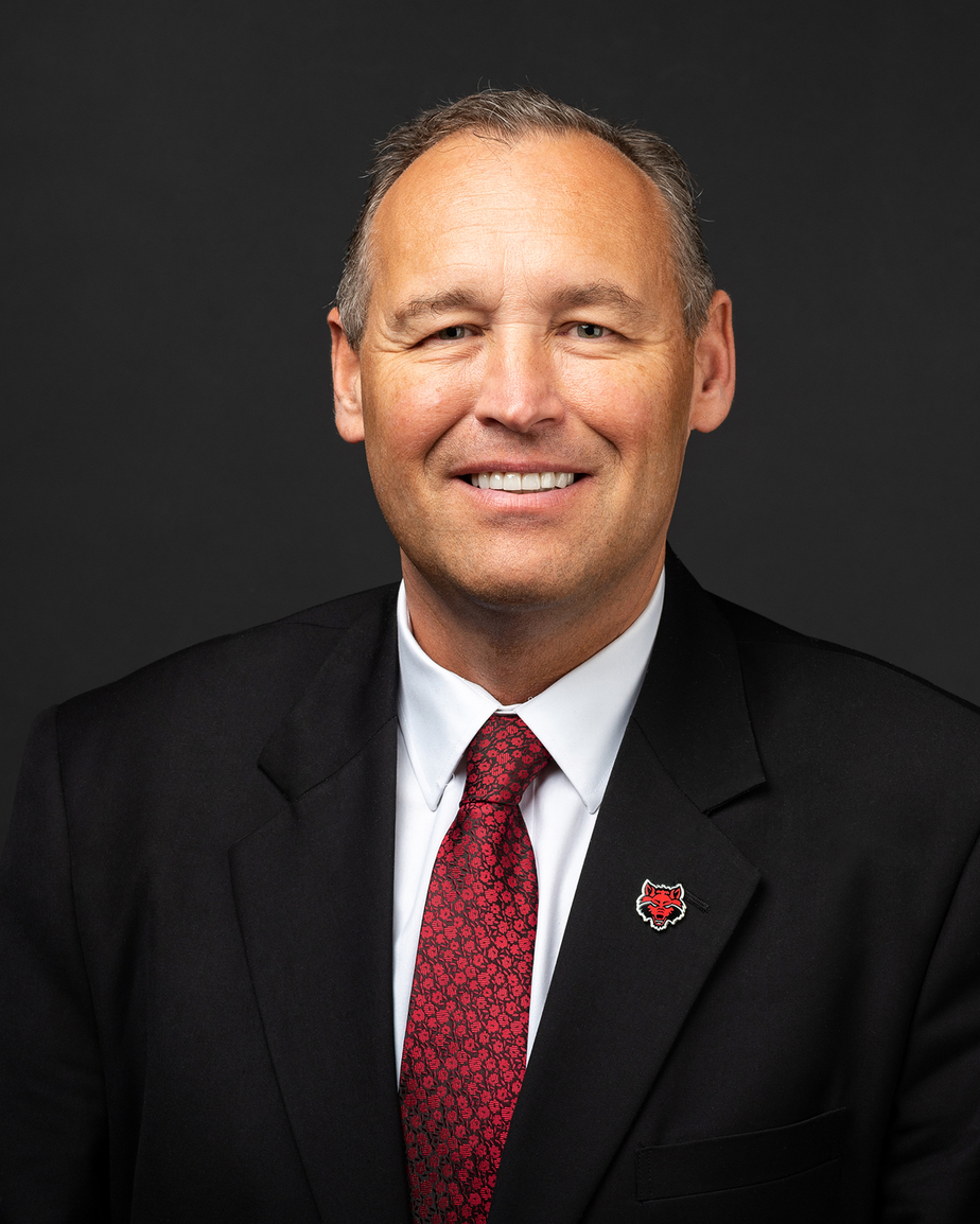 A-State_Chancellor_Damphousse_2021